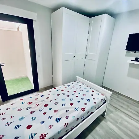 Diseno Y Comodidad En By 아파트
